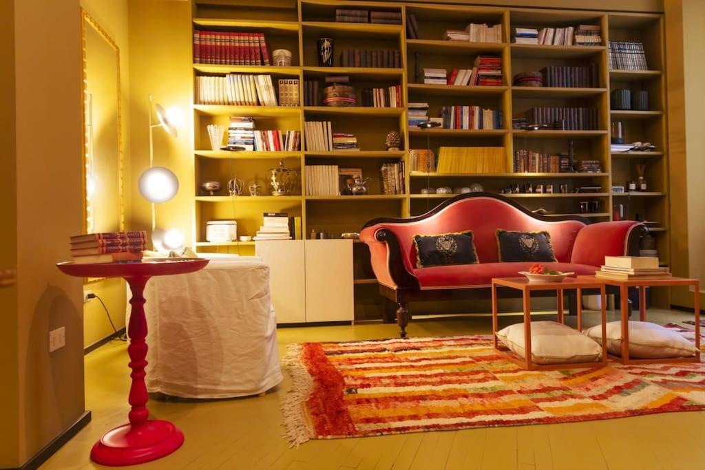 Luxury Bohemian Suite With Private Garden In Milan Exterior photo